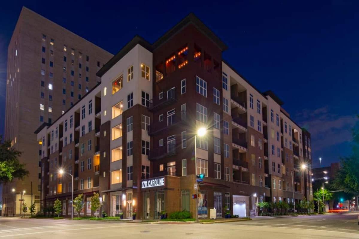Downtown Apt Free Parking - Pool - Gym - Fully Kitchen Houston Buitenkant foto