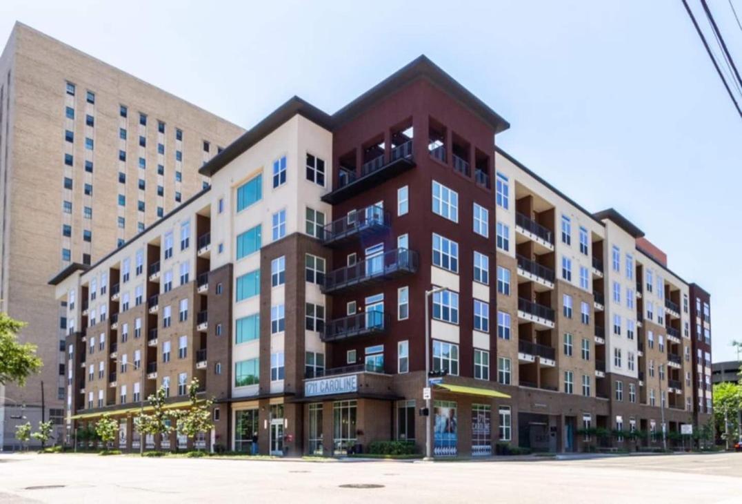 Downtown Apt Free Parking - Pool - Gym - Fully Kitchen Houston Buitenkant foto